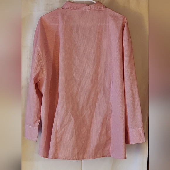 Tia Designs Woman Red Striped Bedazzled Three Embroidered Cardinal Blouse Sz 3X - Picture 6 of 8